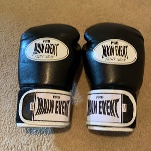 Boxing gloves pro main event